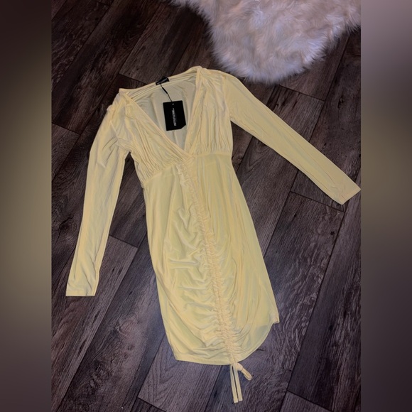 NWT💫 PLT Oriana lemon plunge rushed bodycon dress - Picture 6 of 16